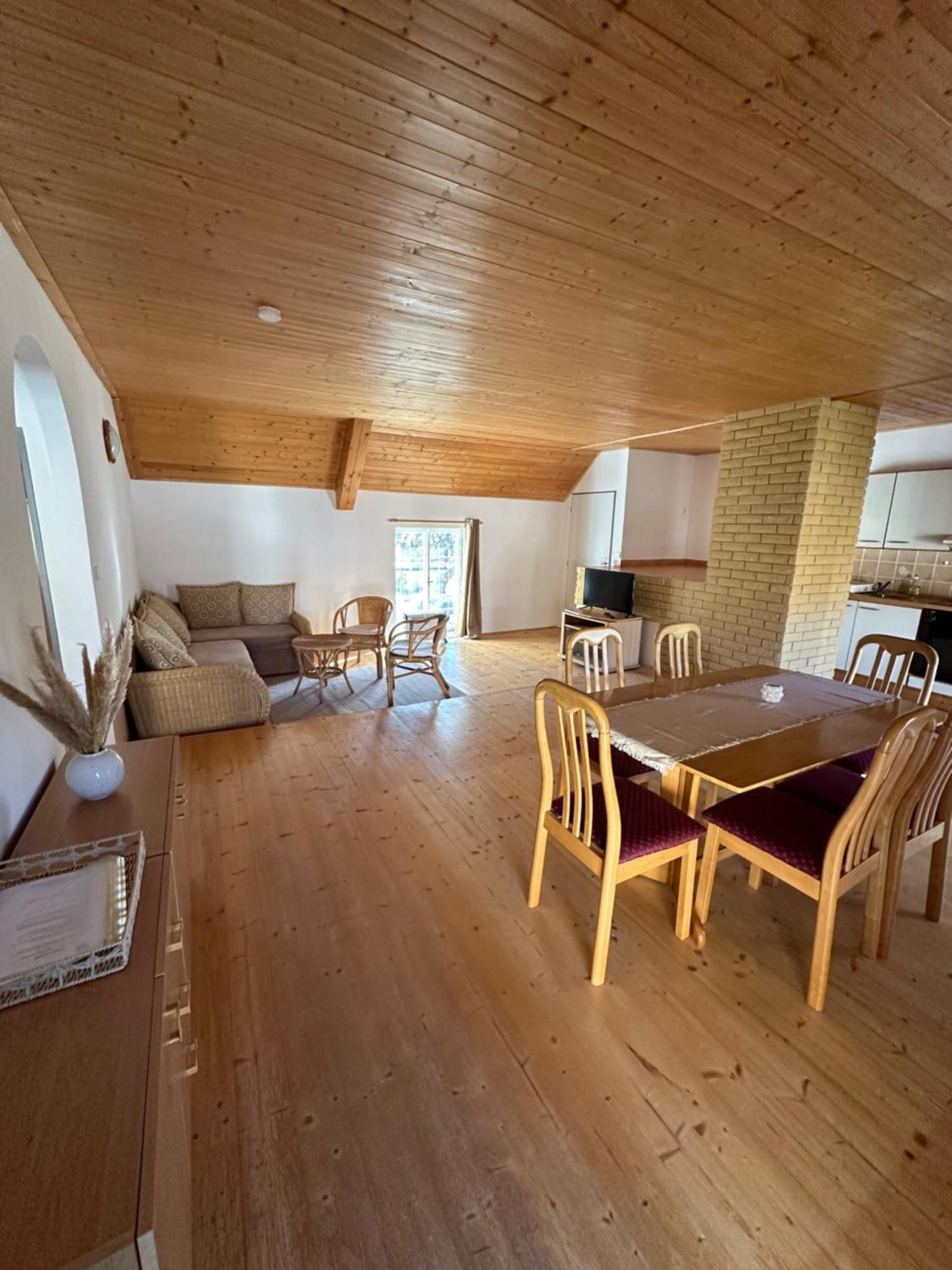 Apartment Dehtare エクステリア 写真